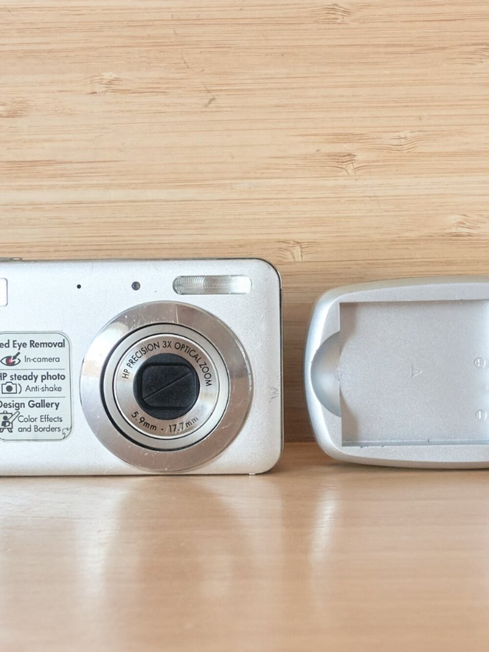 HP Photosmart R742 7MP Digital Camera Silver Tested Working - Picture 2 of 9